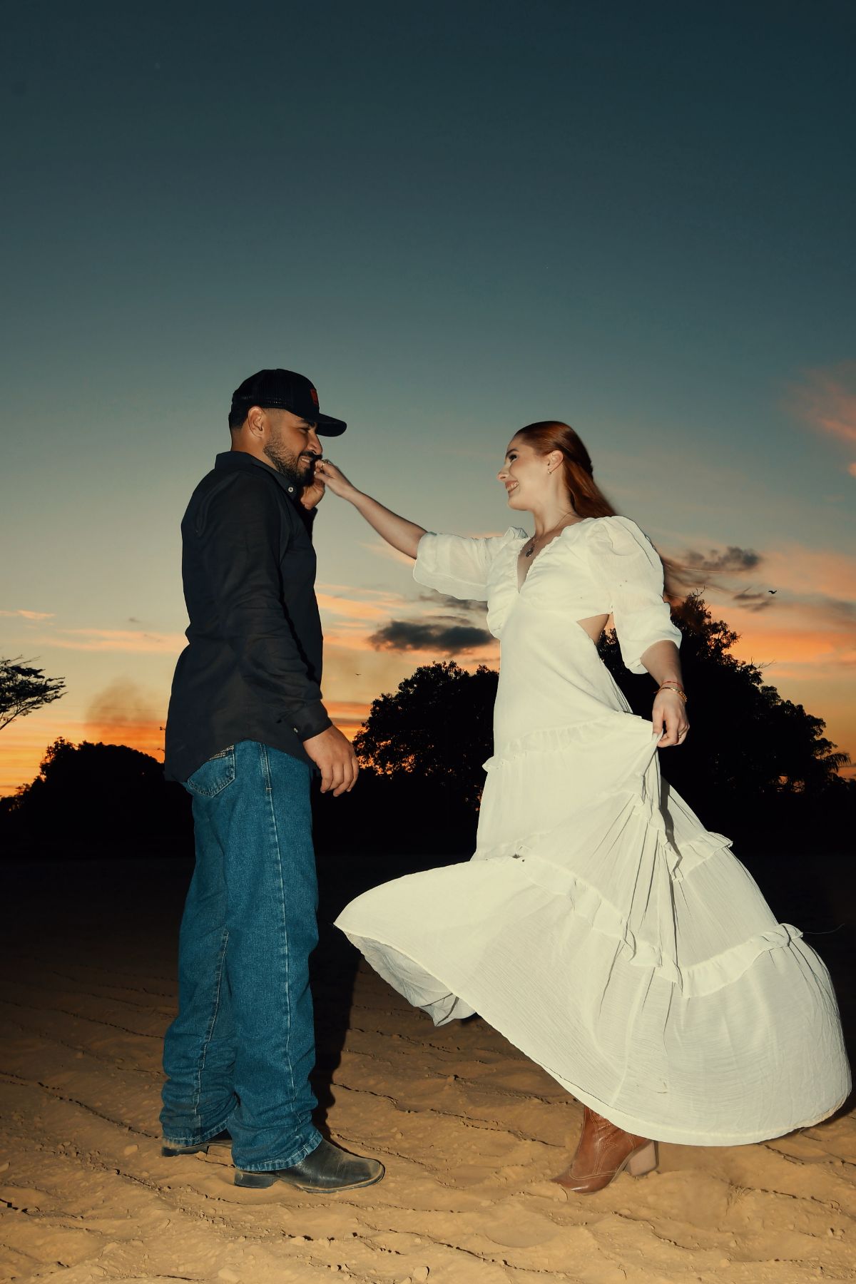 Casal em ensaio pré-wedding